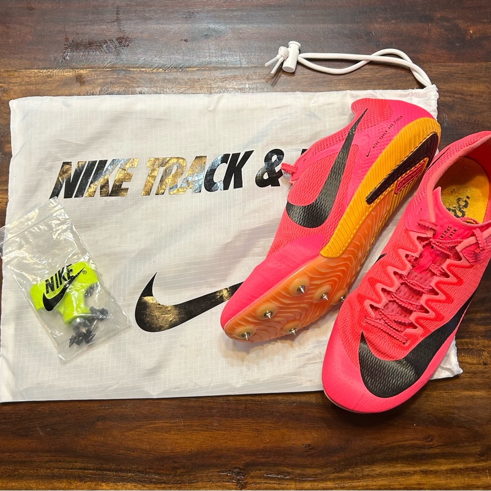 Men’s Nike track cleats